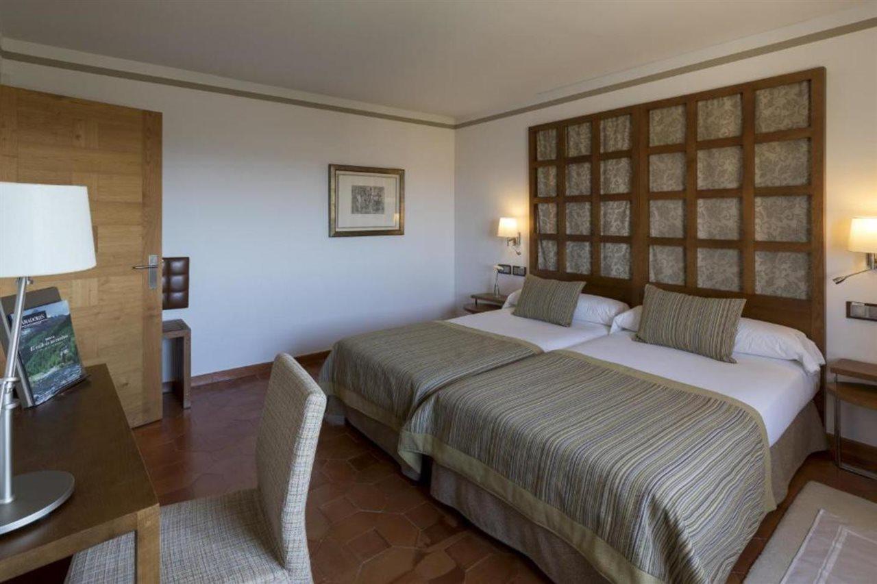 Parador De Toledo Exterior photo